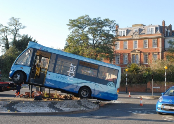 bus over rotone